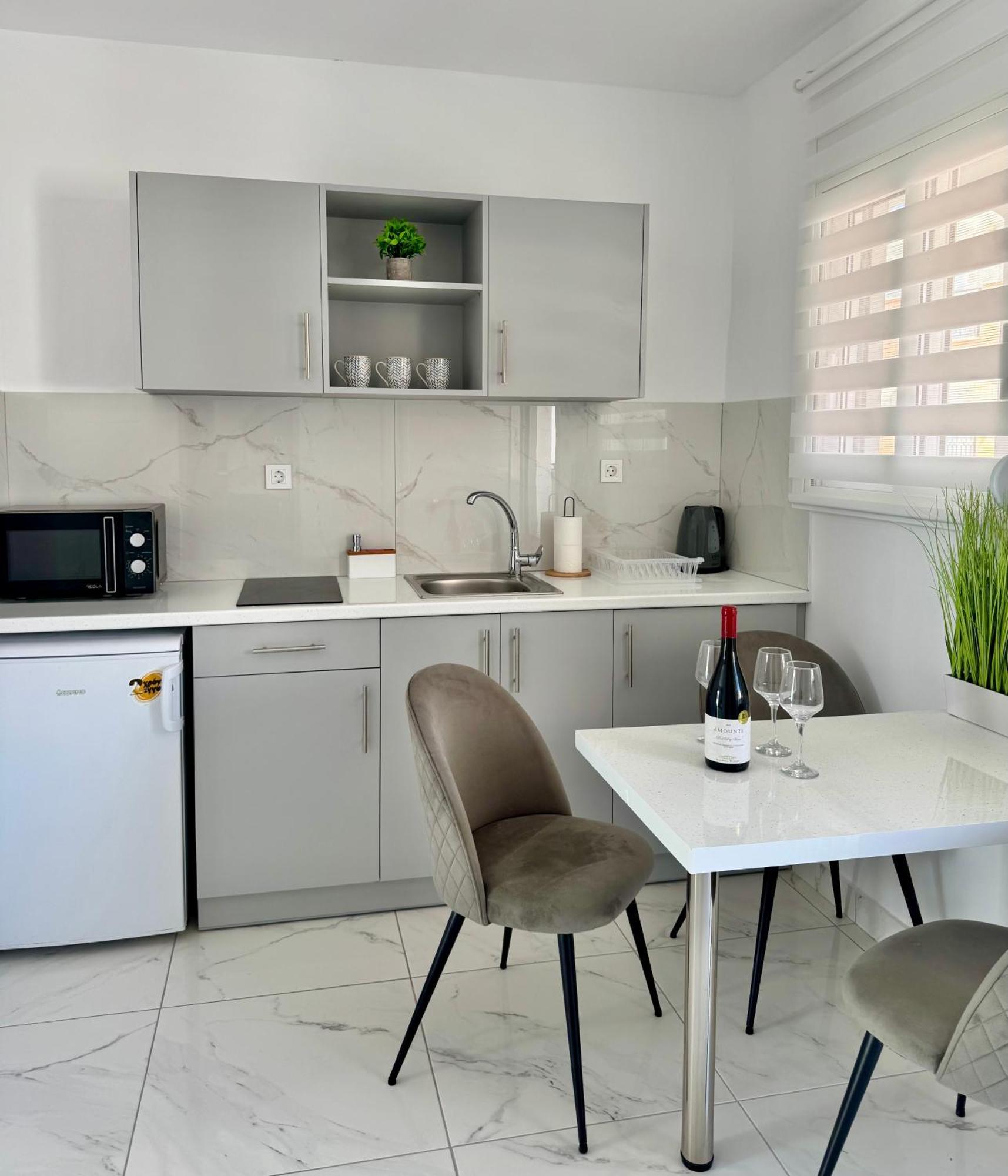 Zen Apartments Laganas Bagian luar foto